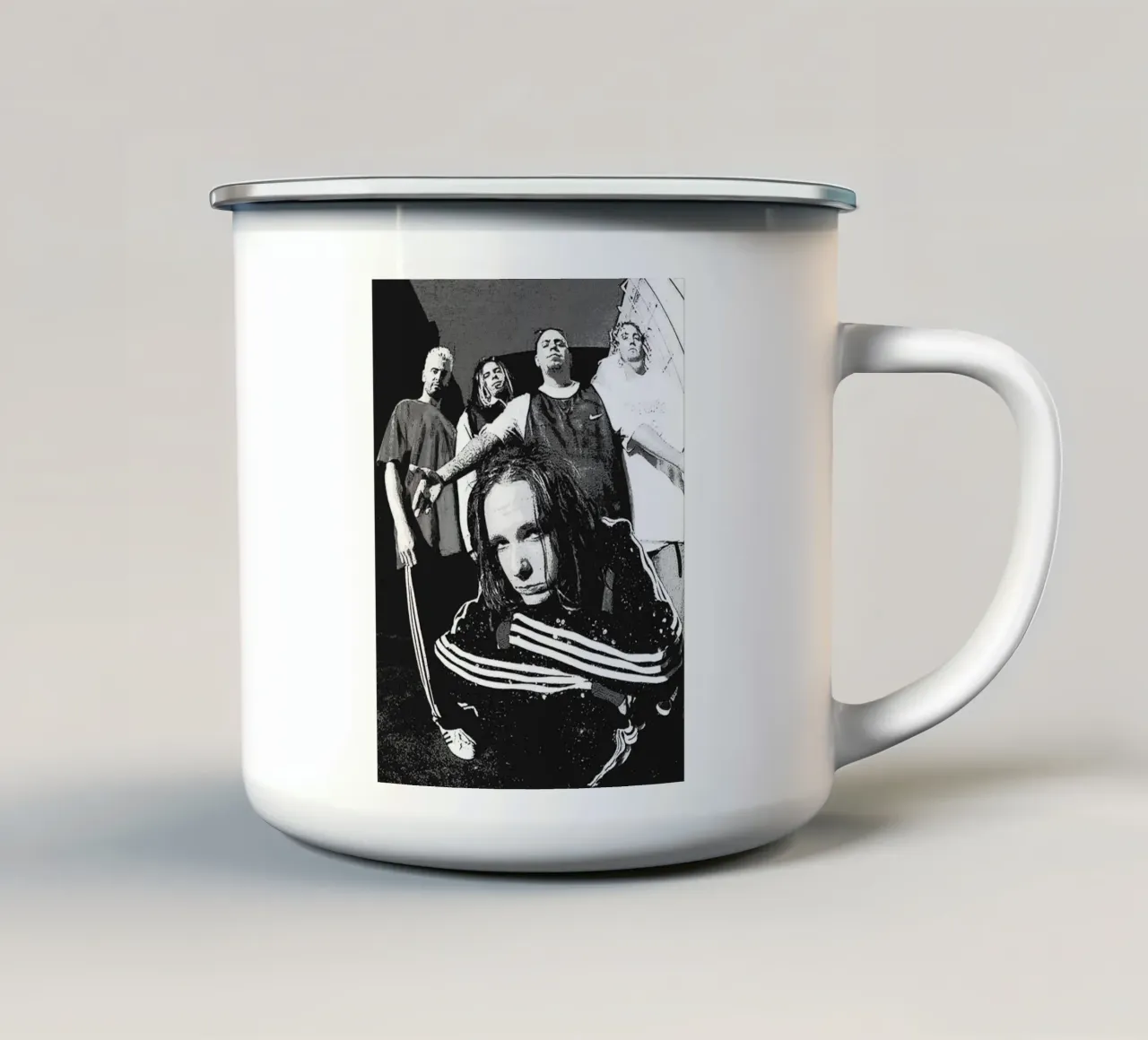 art du groupe korn mug en émail de vanhesling