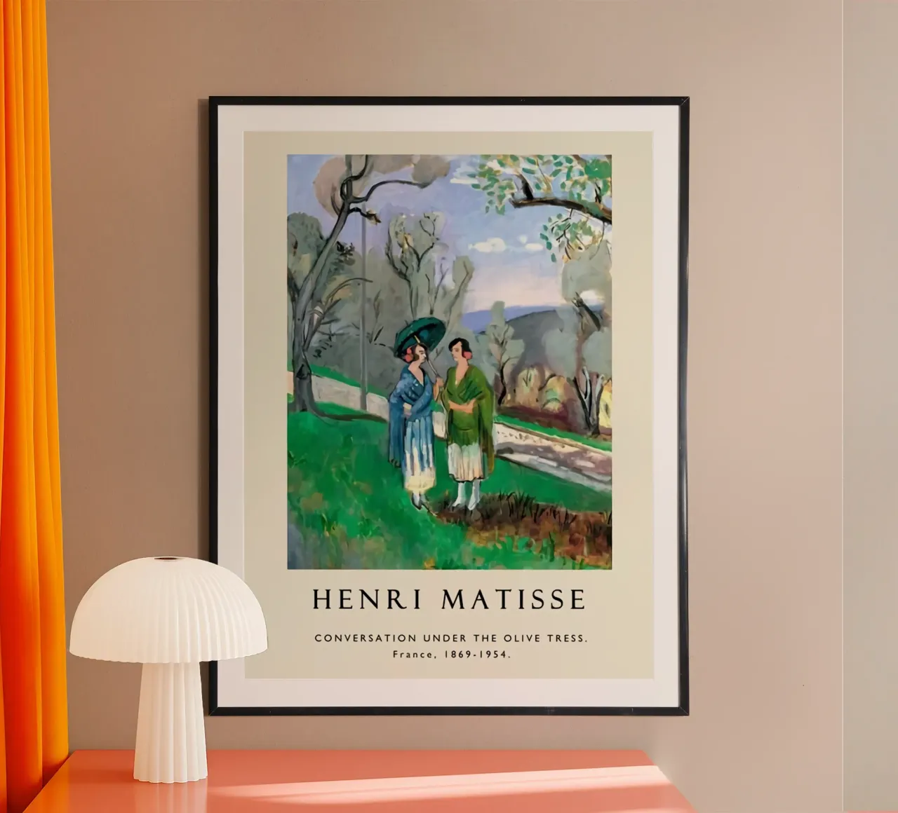 due donne che chiacchierano sotto un ulivo poster da sazkia art