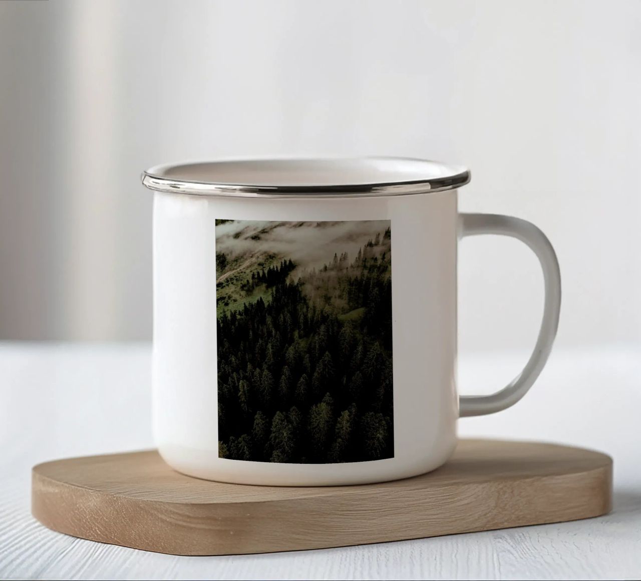 Calm Mornings And Clouds tazza in smalto da Sebastian Hilgetag