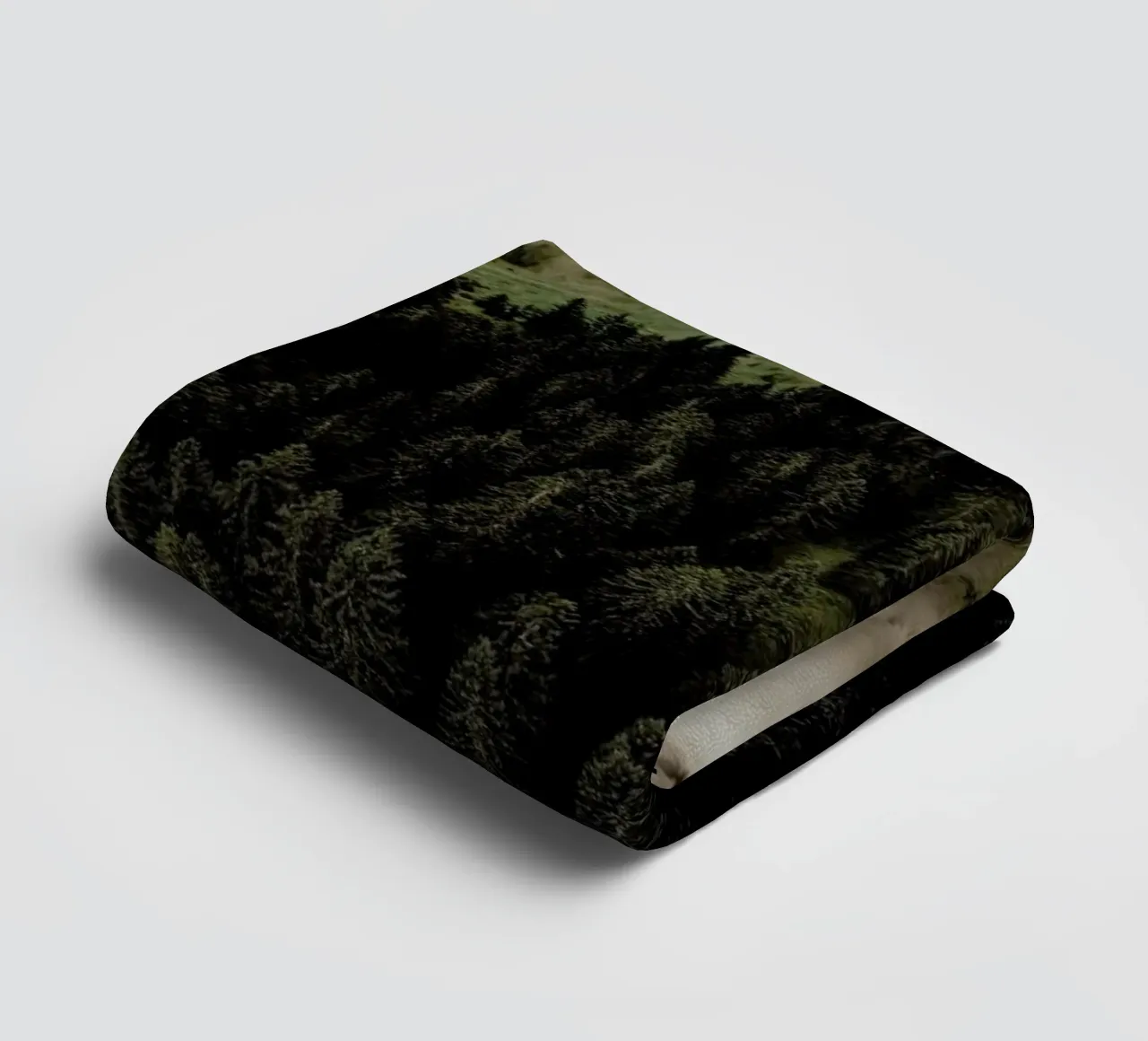 Calm Mornings And Clouds Handtuch von Sebastian Hilgetag