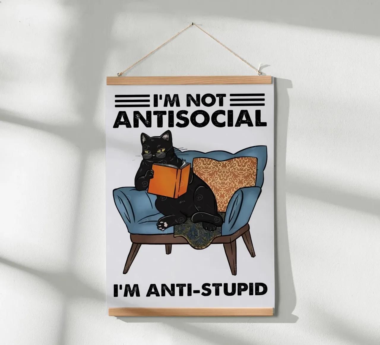 NON SONO ANTISOCIALE, SONO ANTISTUPIDO poster con telaio in plastica da Arjun