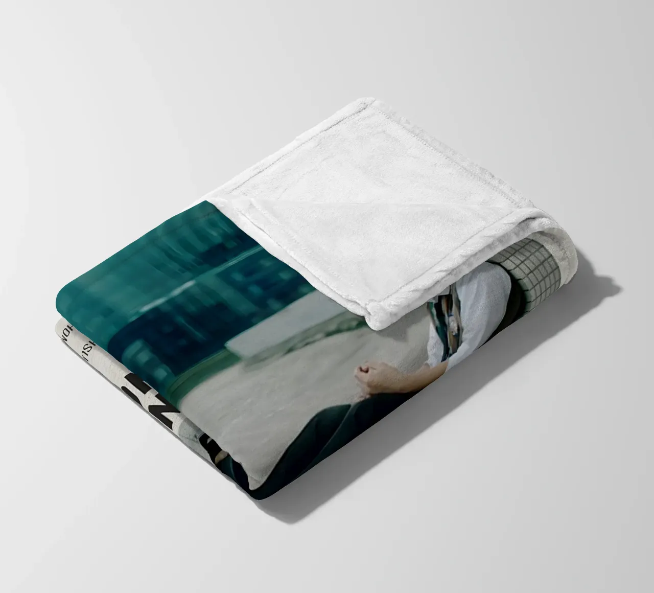 SECRETS IN THE HOT SPRING 2018 coperta in pile da MVFminimalist