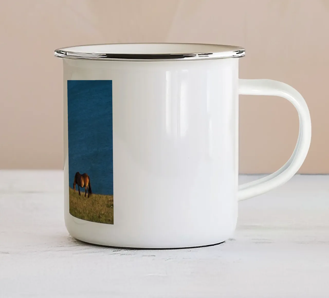 pascolo di cavalli tazza in smalto da Horsire