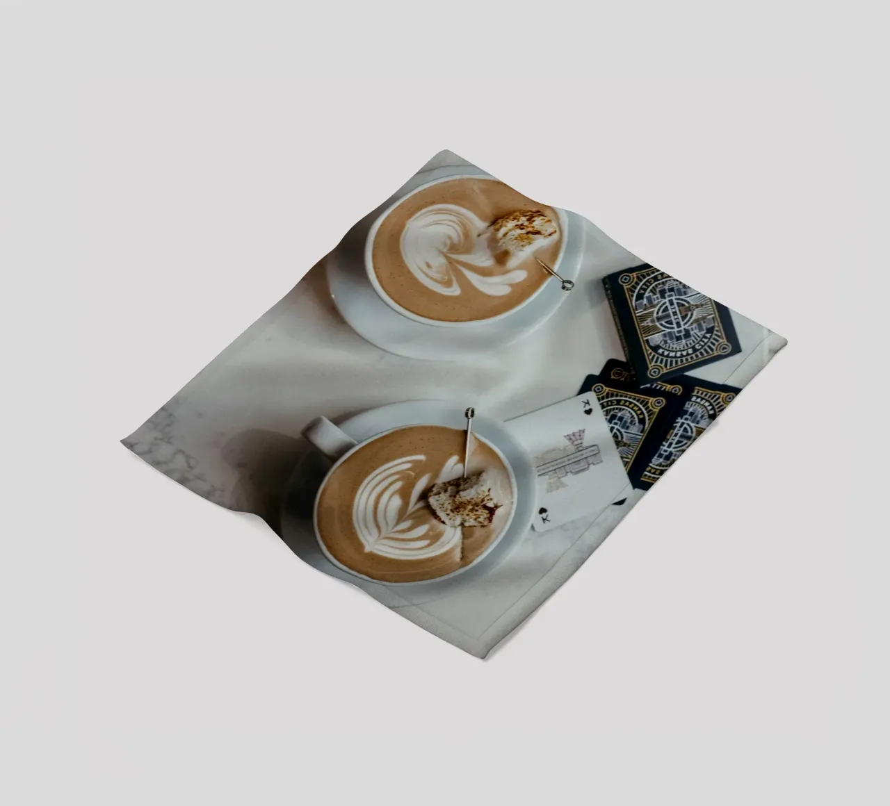 coppia di caffè sulla scrivania coperta in pile da cofa home
