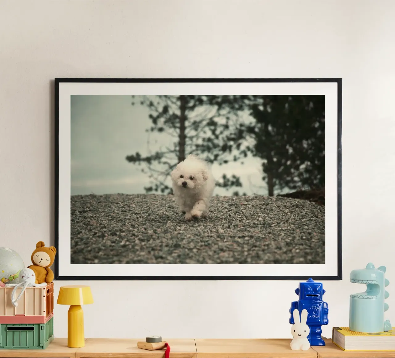 chiot jouant dans une forêt lumineuse poster de animal story home