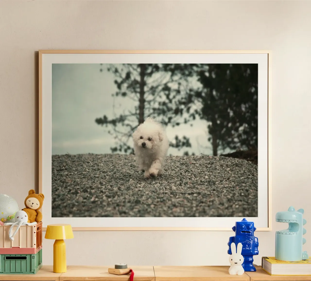 chiot jouant dans une forêt lumineuse poster de animal story home