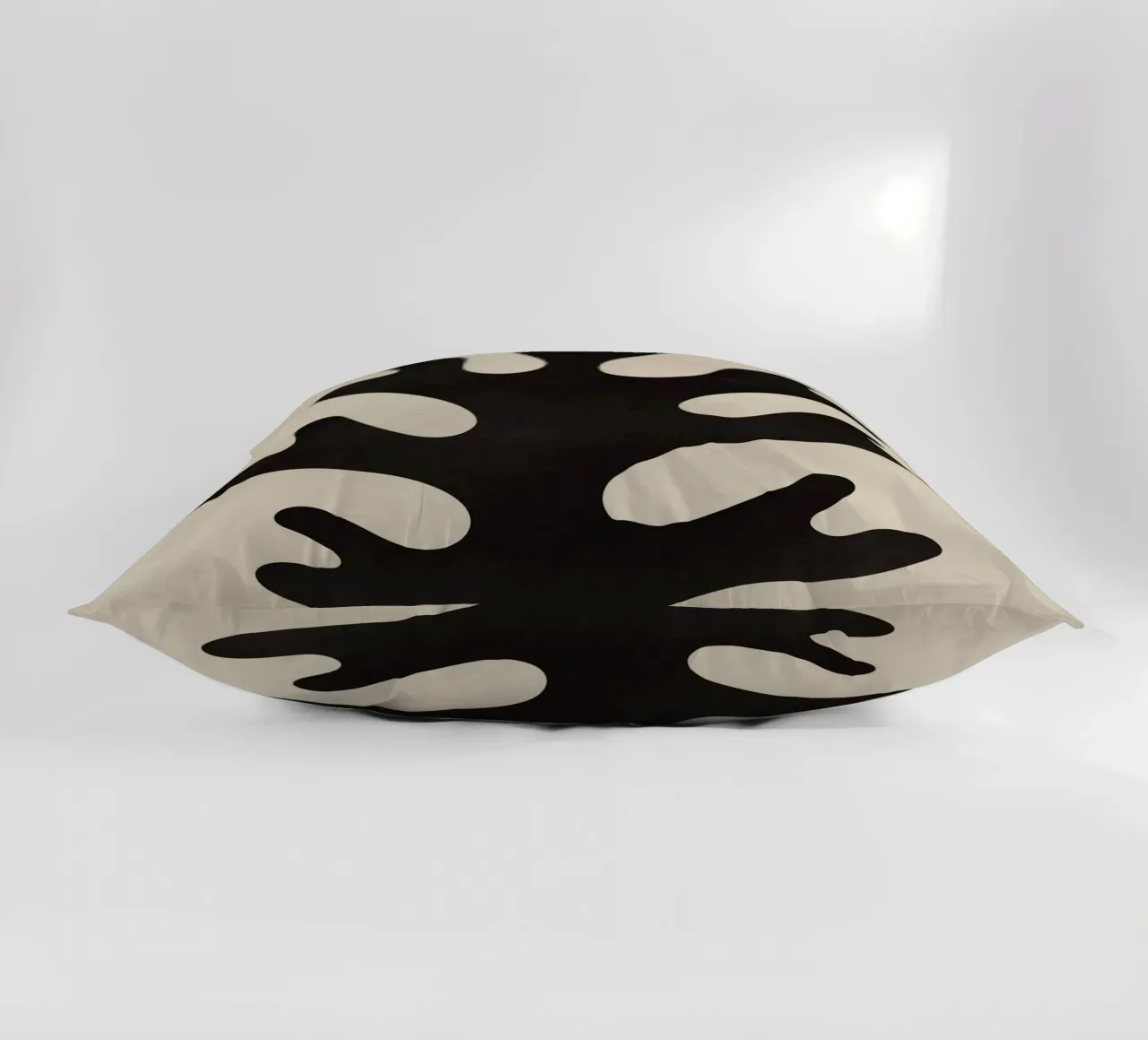 Silhouette in corallo cuscino da Little Dean