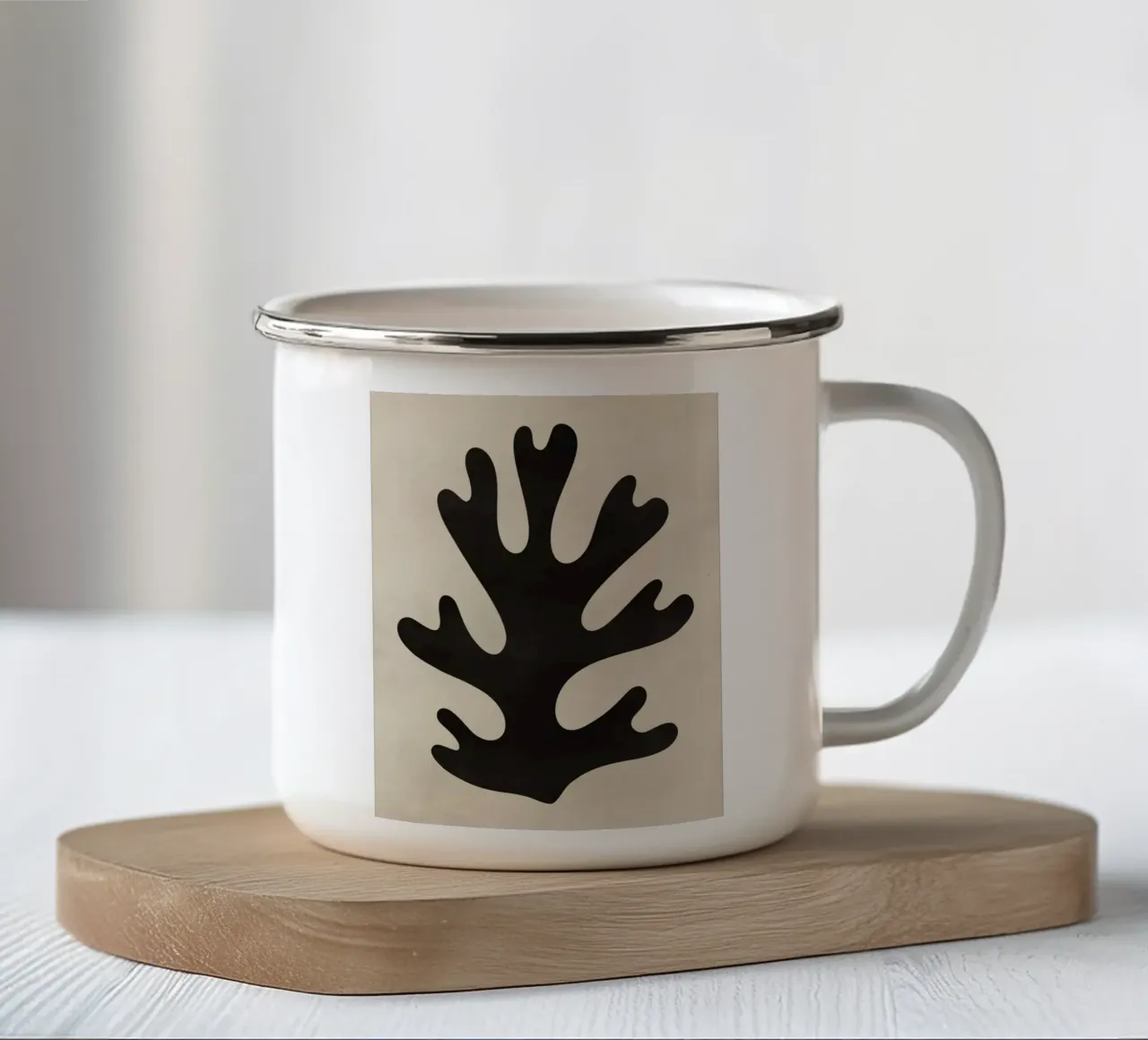 Silhouette in corallo tazza in smalto da Little Dean