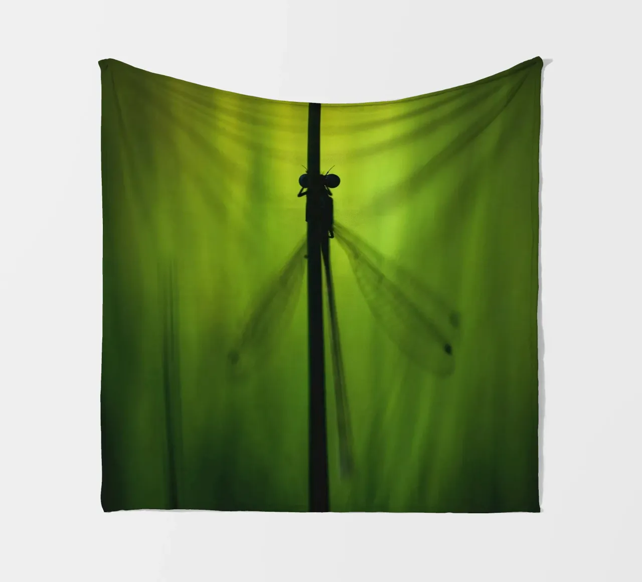Dragonfly No. 1 coperta in pile da OUTSIDE ONLY