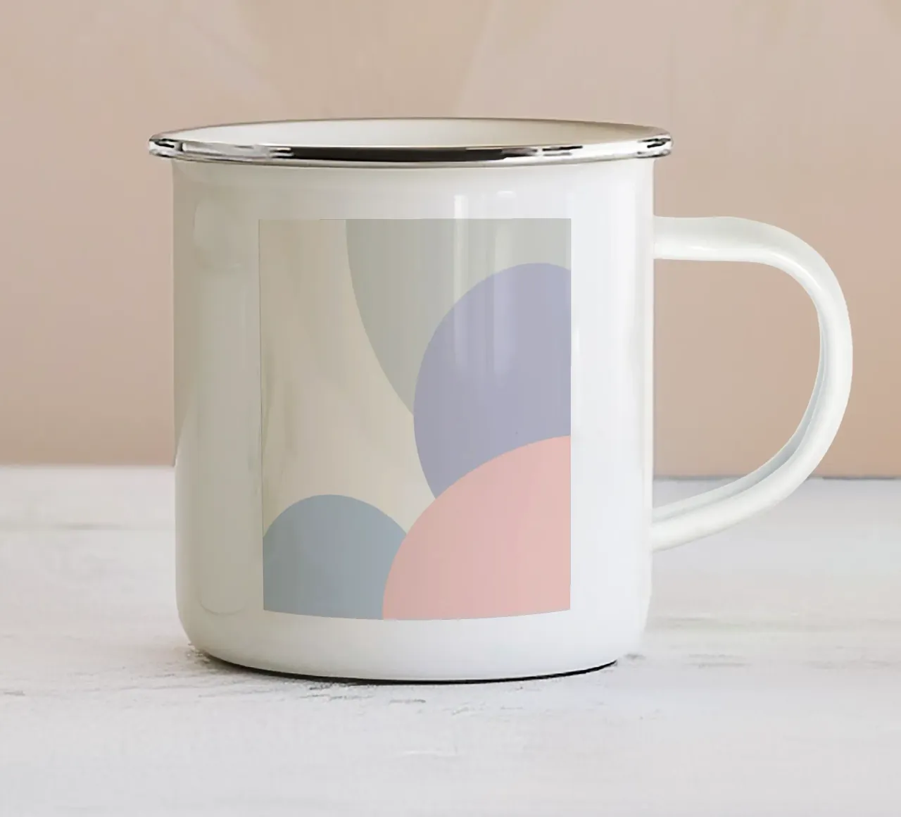 cercles pastel se chevauchant mug en émail de pastel color shape