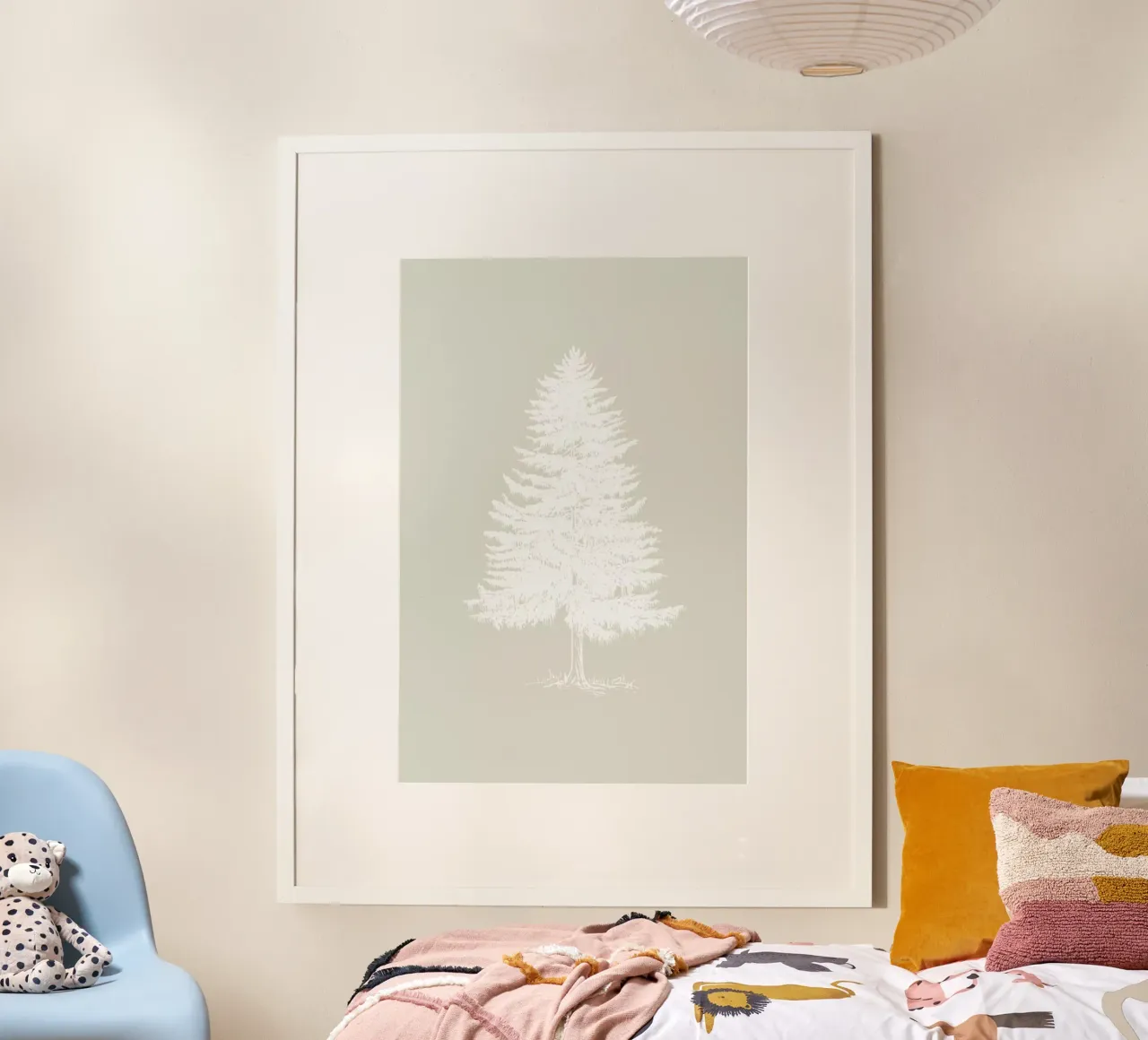 Vintage Holidays Tree White1 poster con telaio in plastica da Monika Strigel
