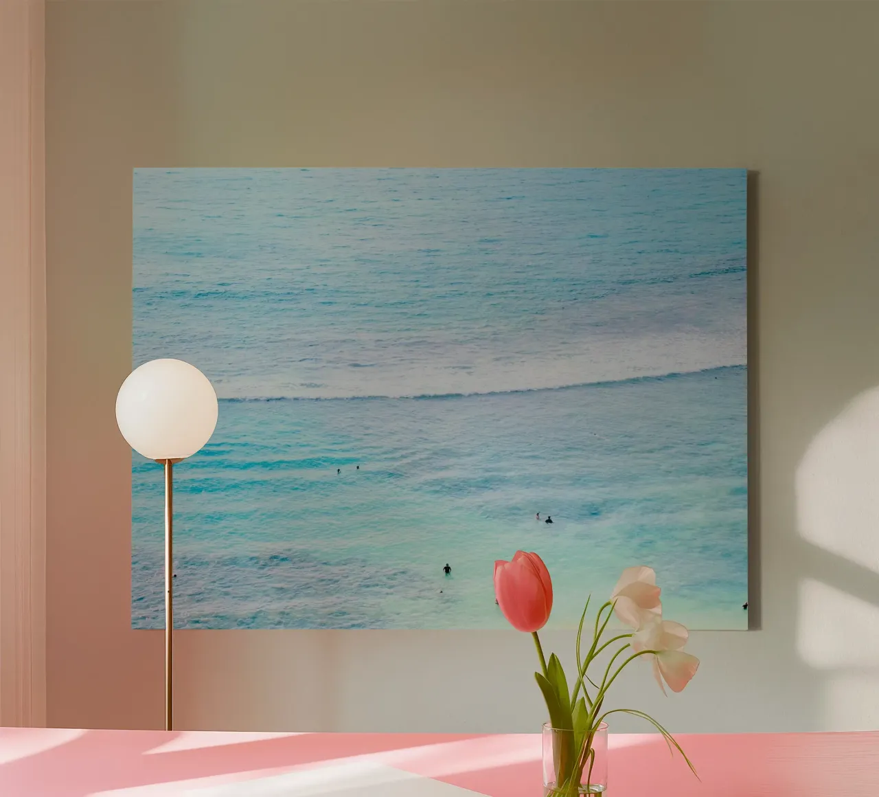 Hawaii Blauer Ozean Leinwand mit Schattenfugenrahmen von KISSA STUDIO