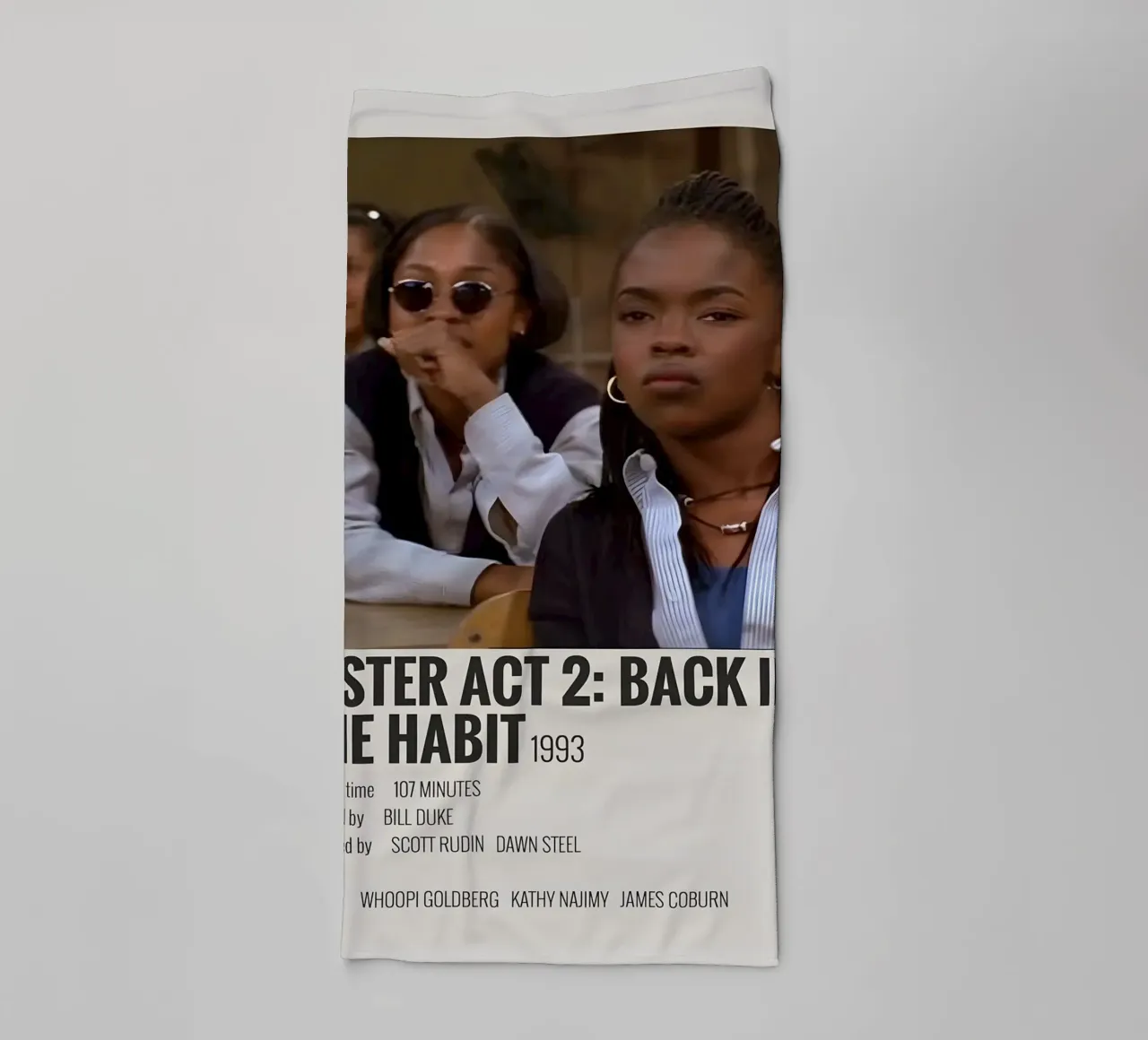 SISTER ACT 2 BACK IN THE HABIT 1993 asciugamano da bagno da MVFminimalist