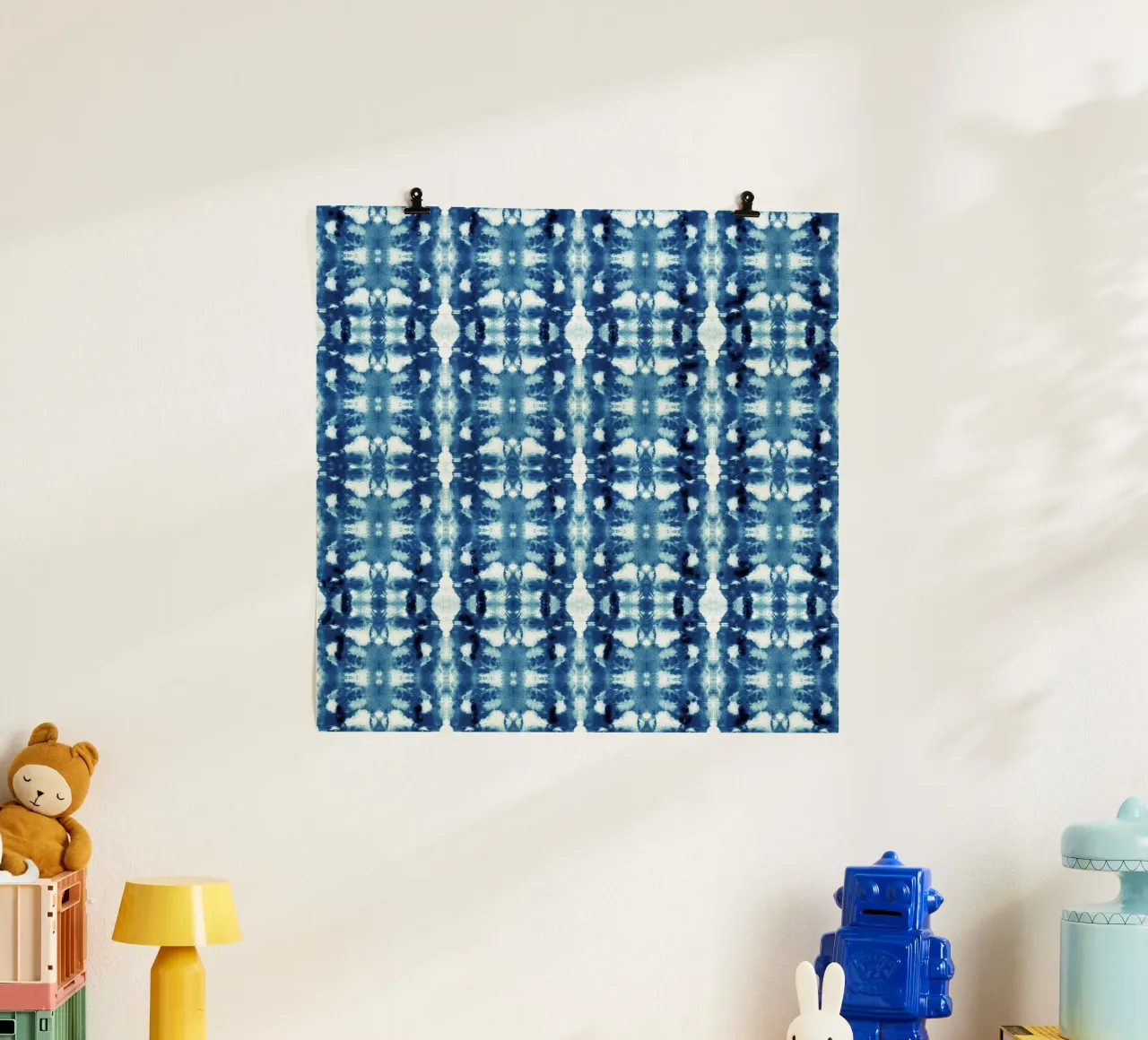 Tinta unita blu poster con telaio in alluminio da Nina May Design Studio