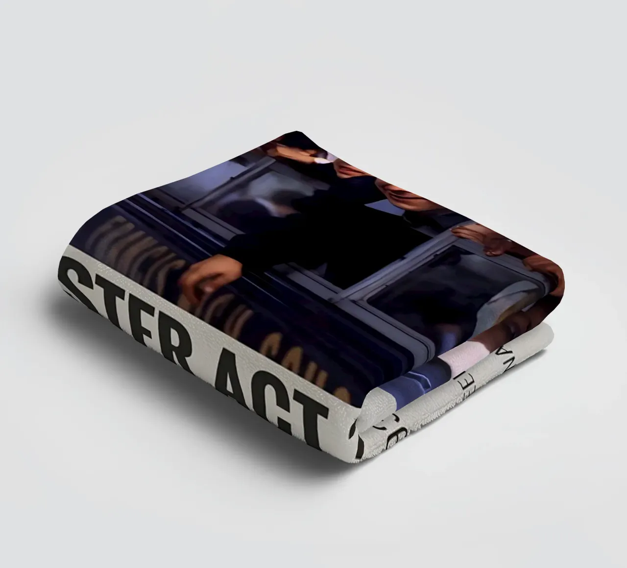 SISTER ACT 2 BACK IN THE HABIT 1993 asciugamano da bagno da MVFminimalist