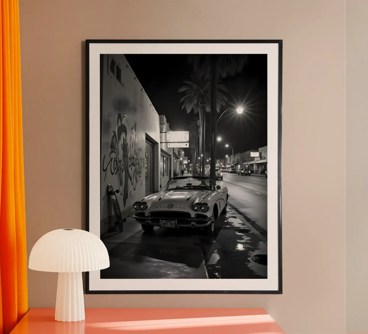 Sunset Drive with Vintage Car in Southern California poster con telaio in alluminio da heaventrain