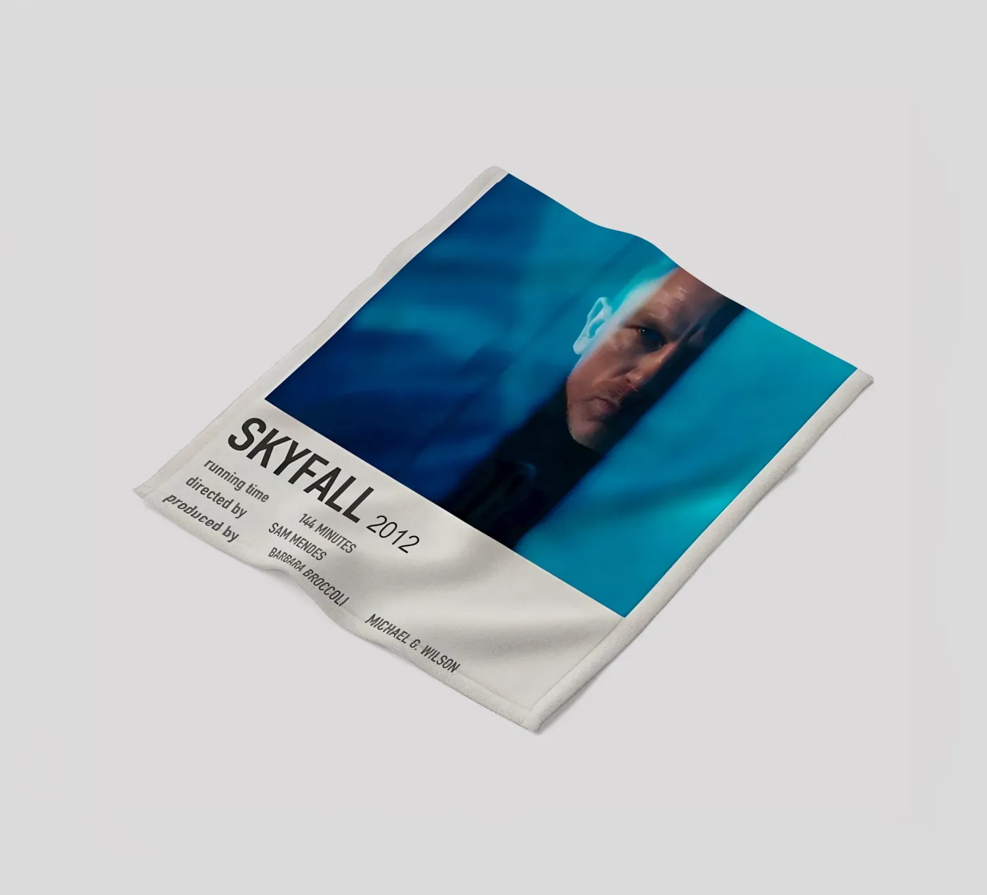 SKYFALL 2012 coperta in pile da MVFminimalist