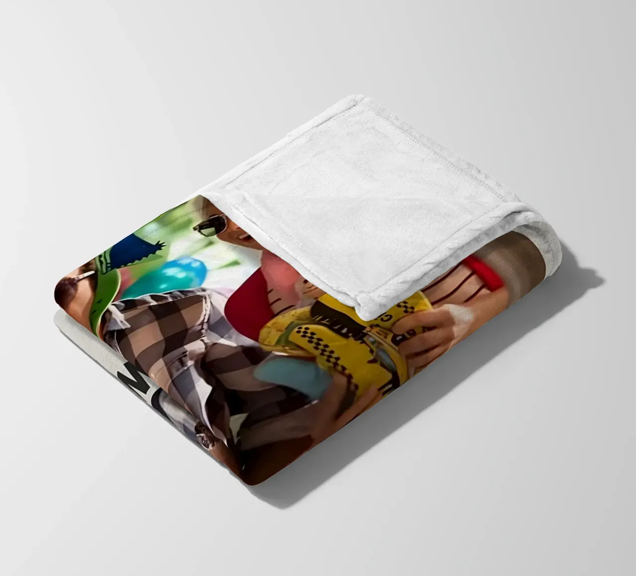 SLEEPING WITH OTHER PEOPLE 2015 Fleecedecke von MVFminimalist