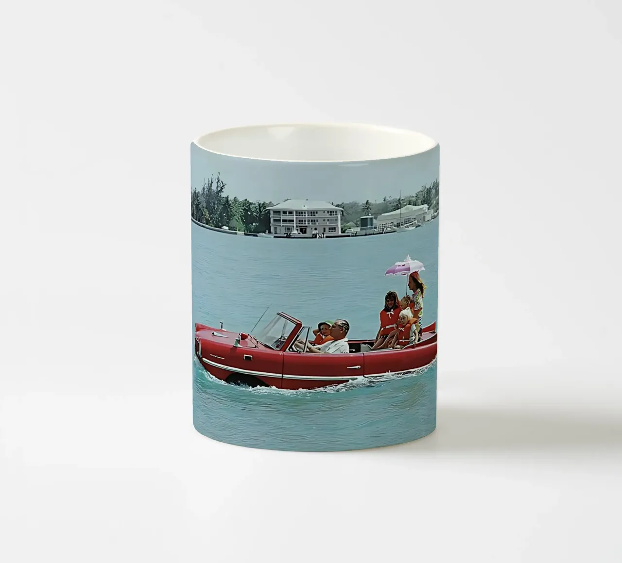 Slim Aarons - Unità di mare tazza in ceramica da kaitlinparkershop