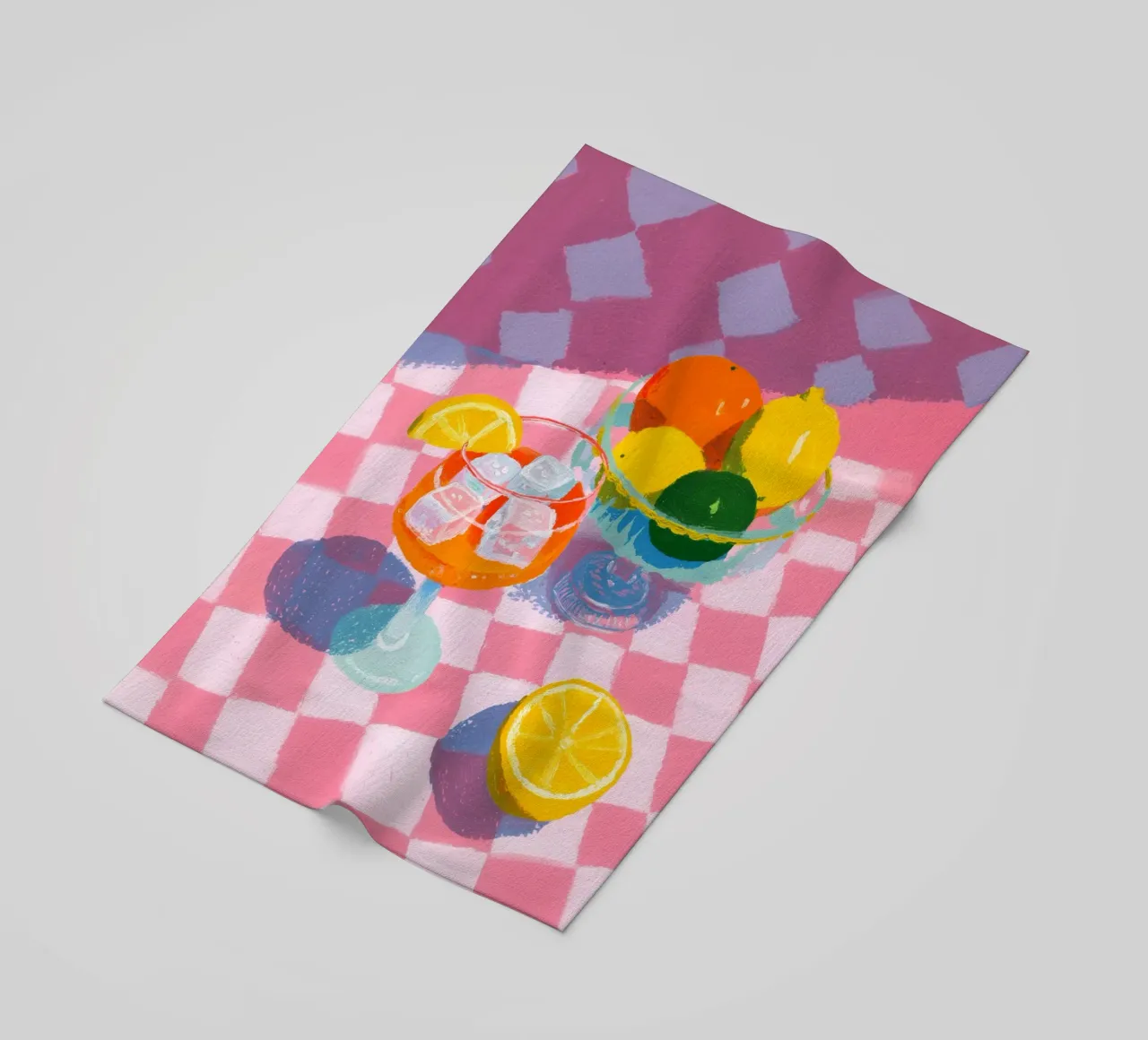 Früchtezauber mit Aperol Strandtuch von Carinaprint
