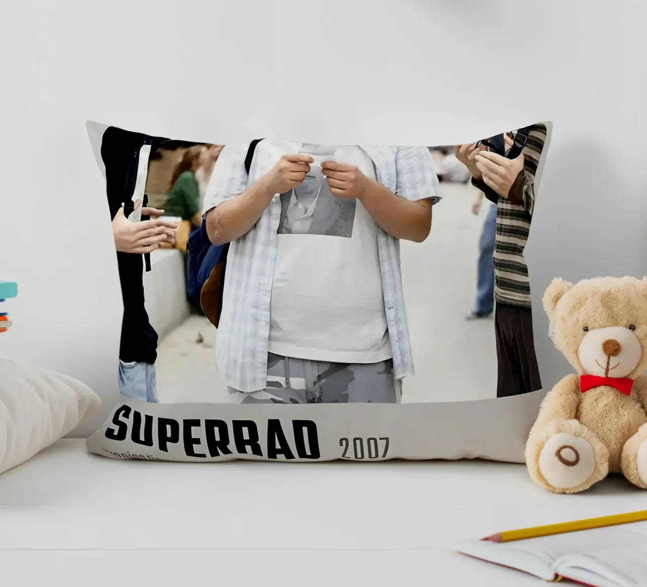SUPERBAD 2007 cuscino da MVFminimalist