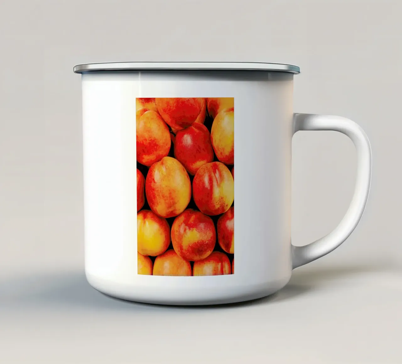 Peachy Day tazza in smalto da Sebastian Hilgetag