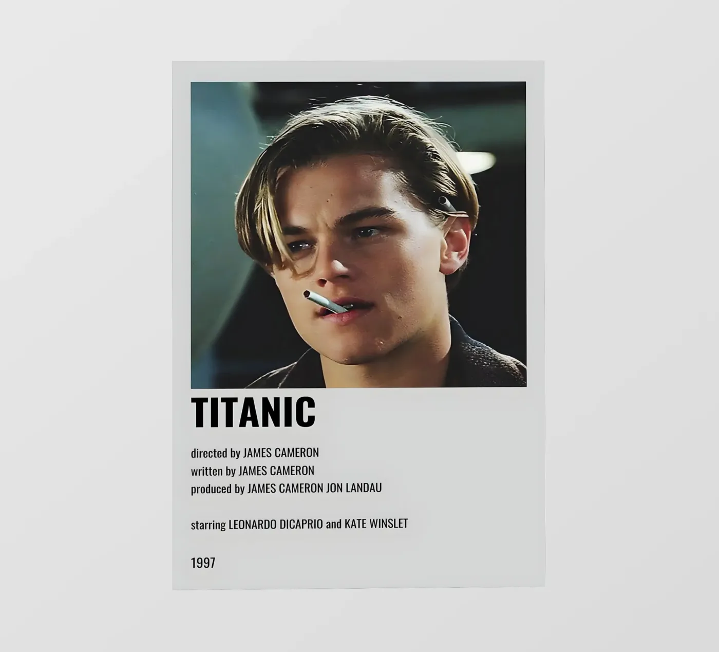 TITANIC fotobehang van MVFminimalist
