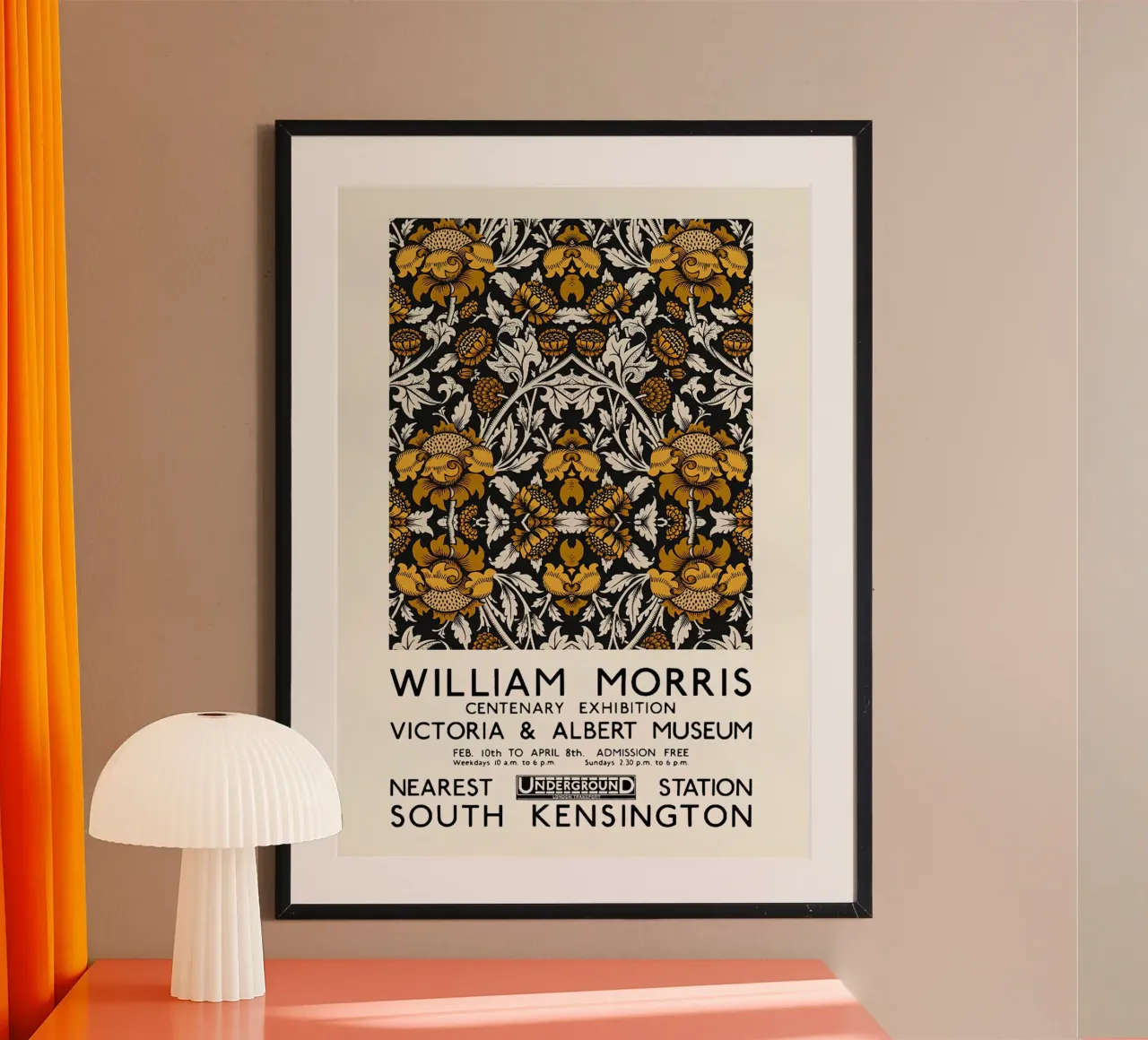 William Morris Exhibition Print - Golden Floral pt.2 poster con telaio in alluminio da leslie shop