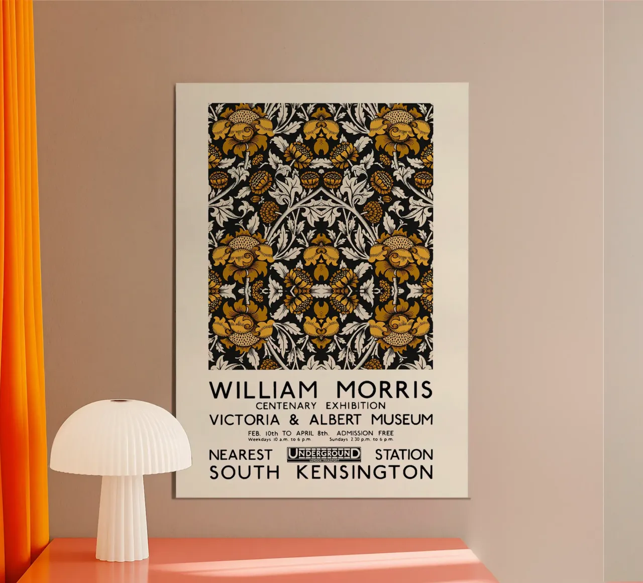 William Morris Exhibition Print - Golden Floral pt.2 poster con telaio in alluminio da leslie shop