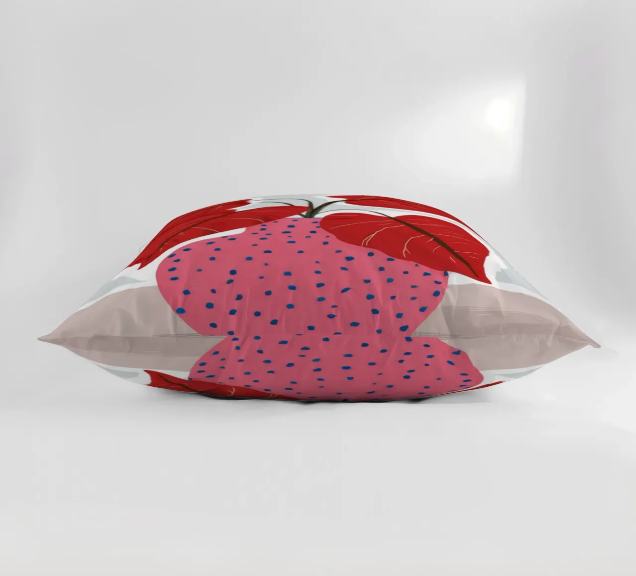 Foglia rossa a pois cuscino da Haven Fantasy