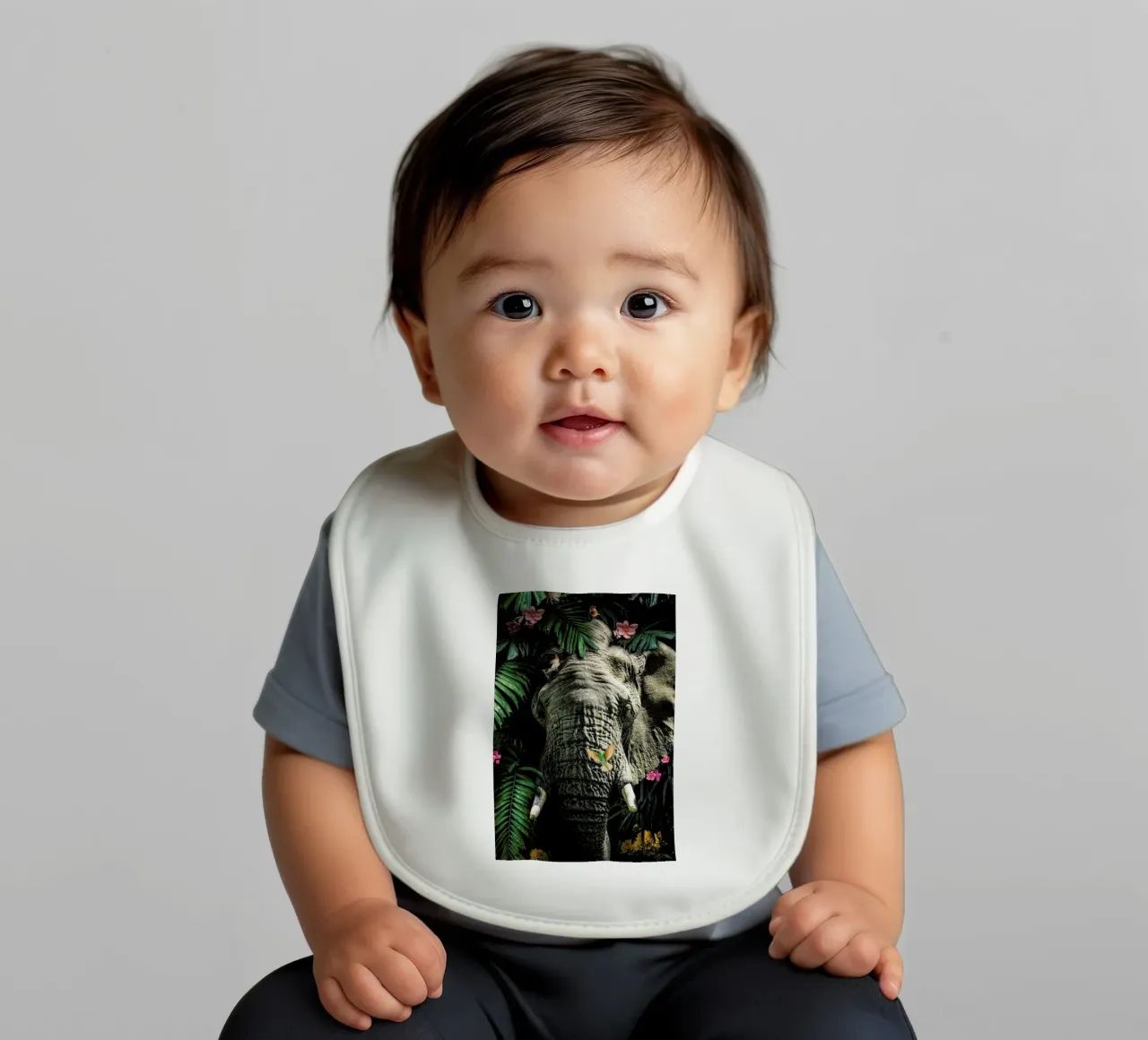 Elephant 5 bavaglino da Wouter Rikken