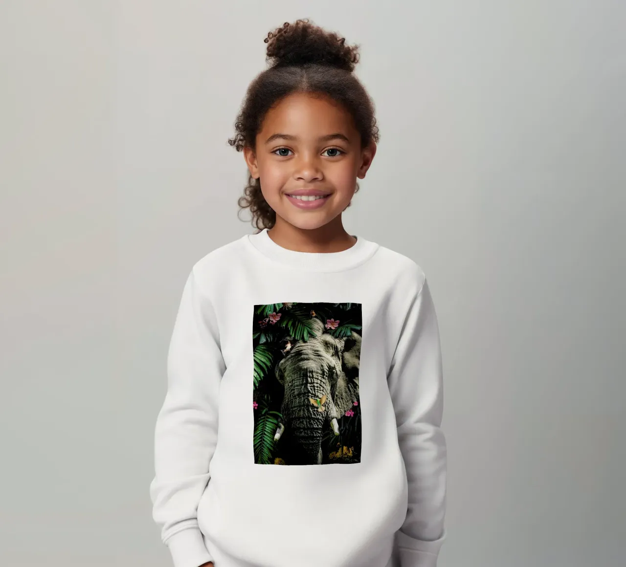 Elephant 5 kids sweatshirt by Wouter Rikken