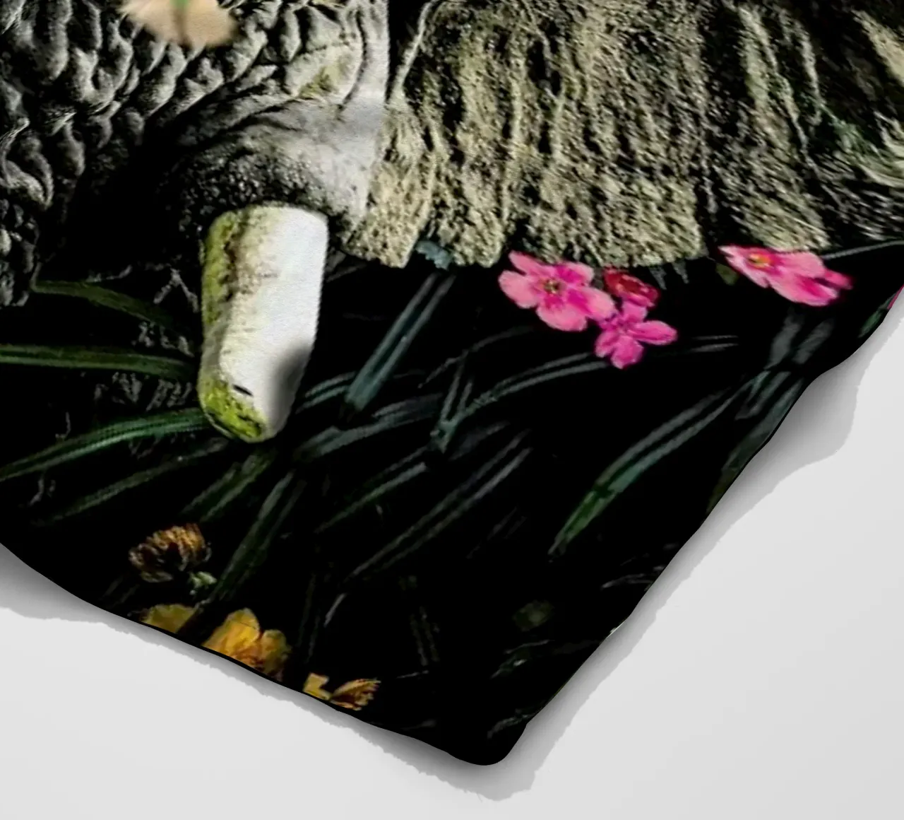 Elephant 5 fleece blanket by Wouter Rikken