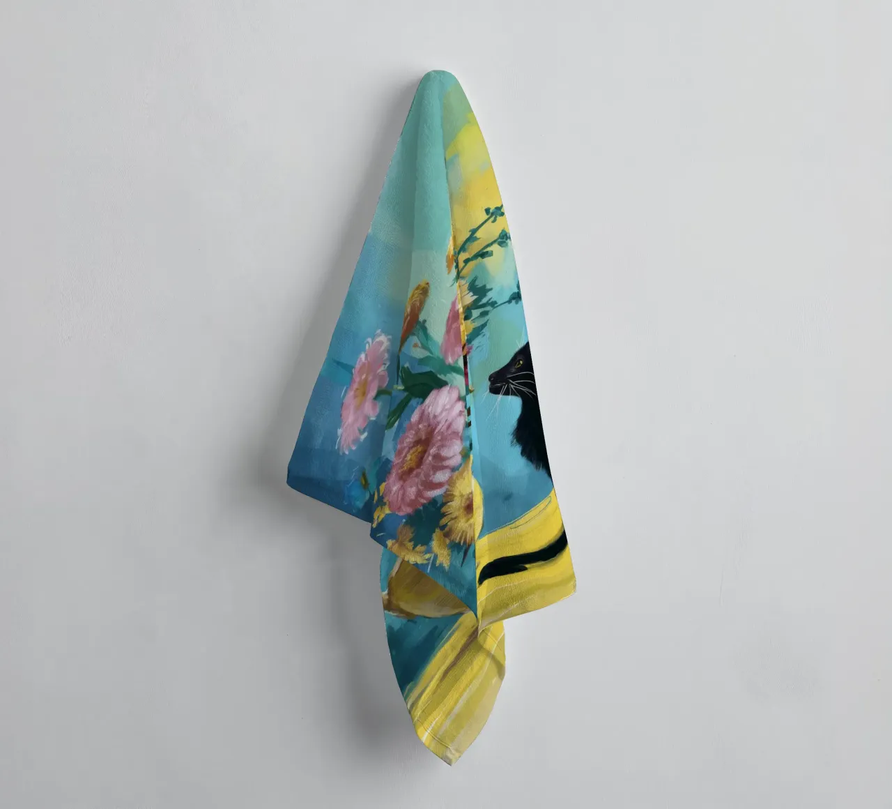 Chat noir Fleurs jaunes serviette de bain de FadeAura