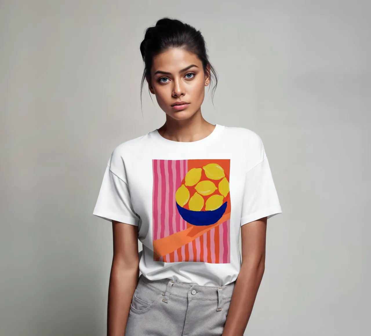 Handgehaltene Zitronenschale T-Shirt von Stone Decade
