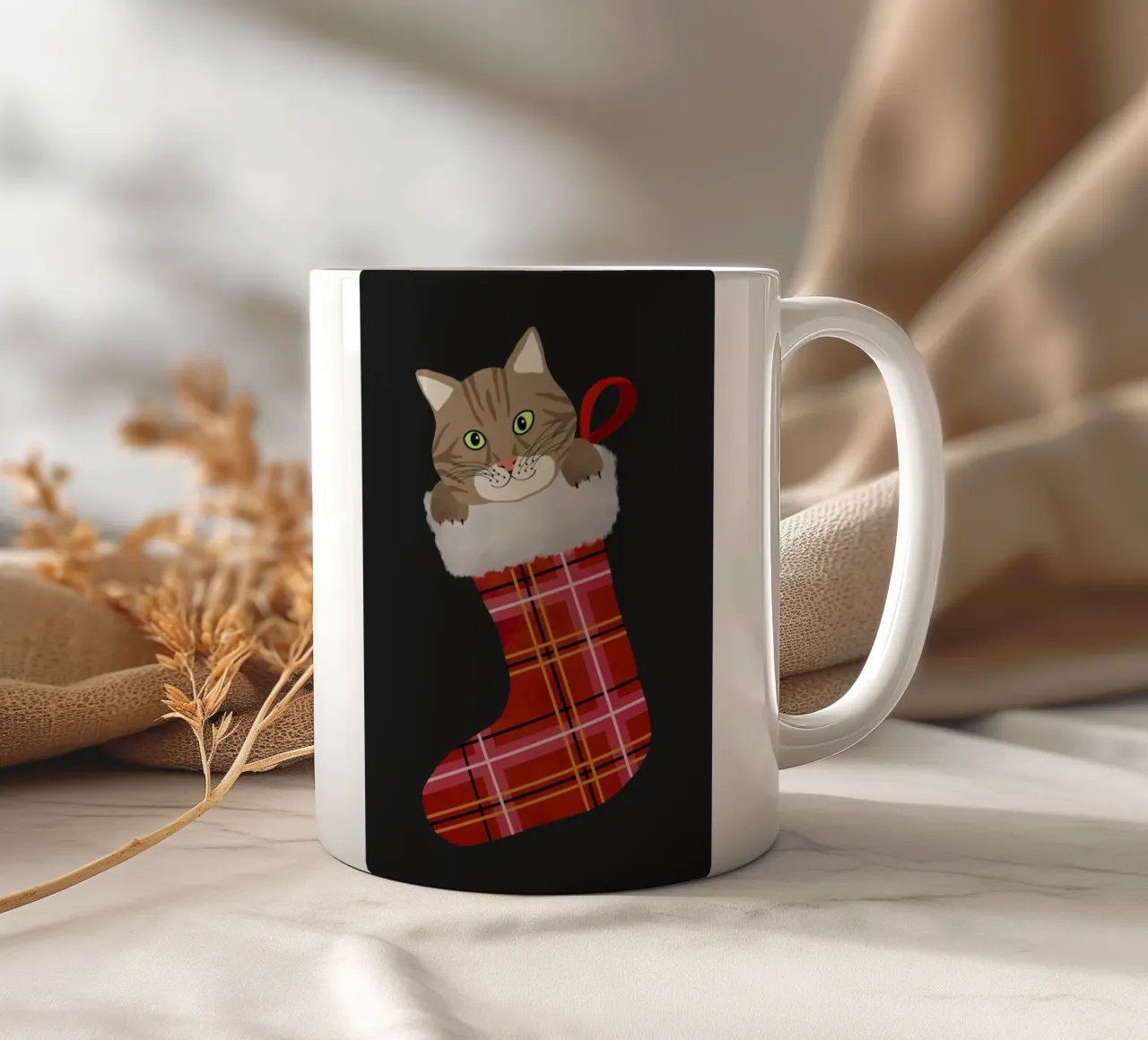 Cat In Christmas Stocking tazza in ceramica da cafelab
