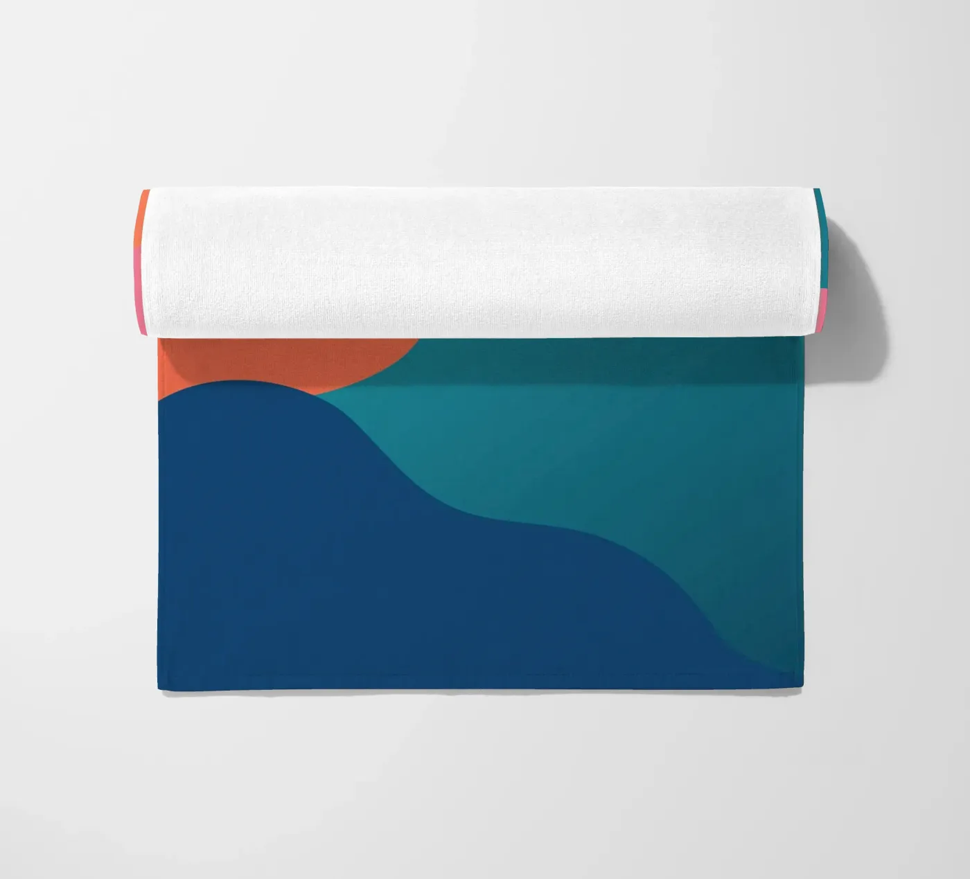 mountains gradient Strandtuch von pastel color shape
