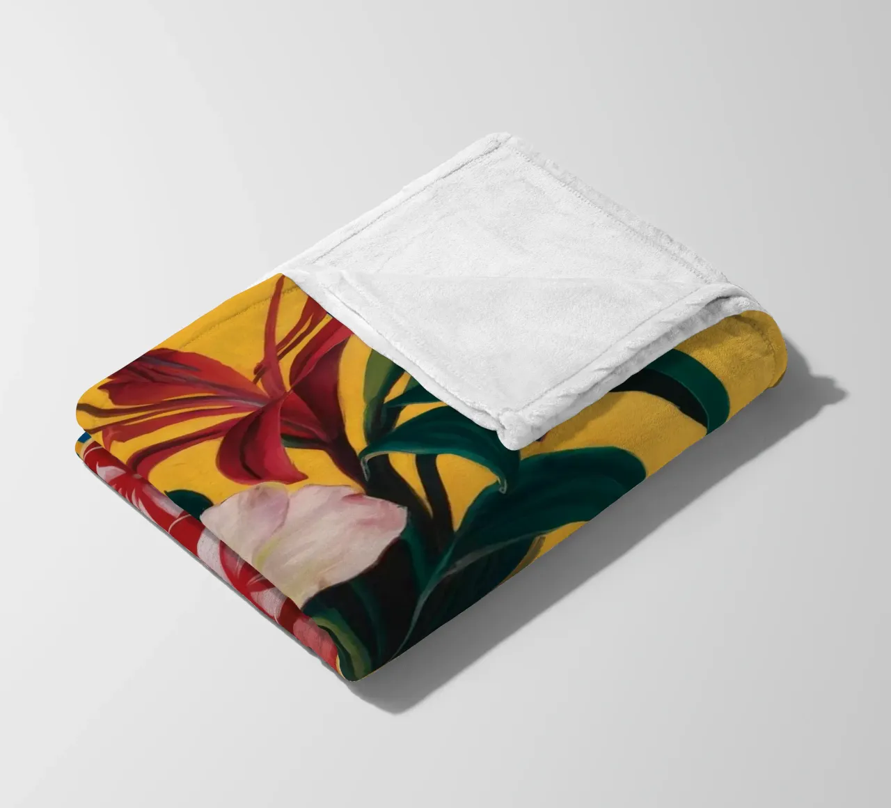 Vaso cremisi in fiore coperta in pile da Pan Denim