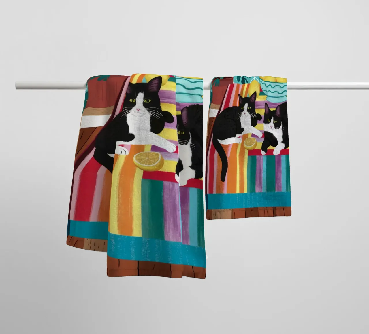 Tuxedo Cat Gartenparty Handtuch von Stone Decade