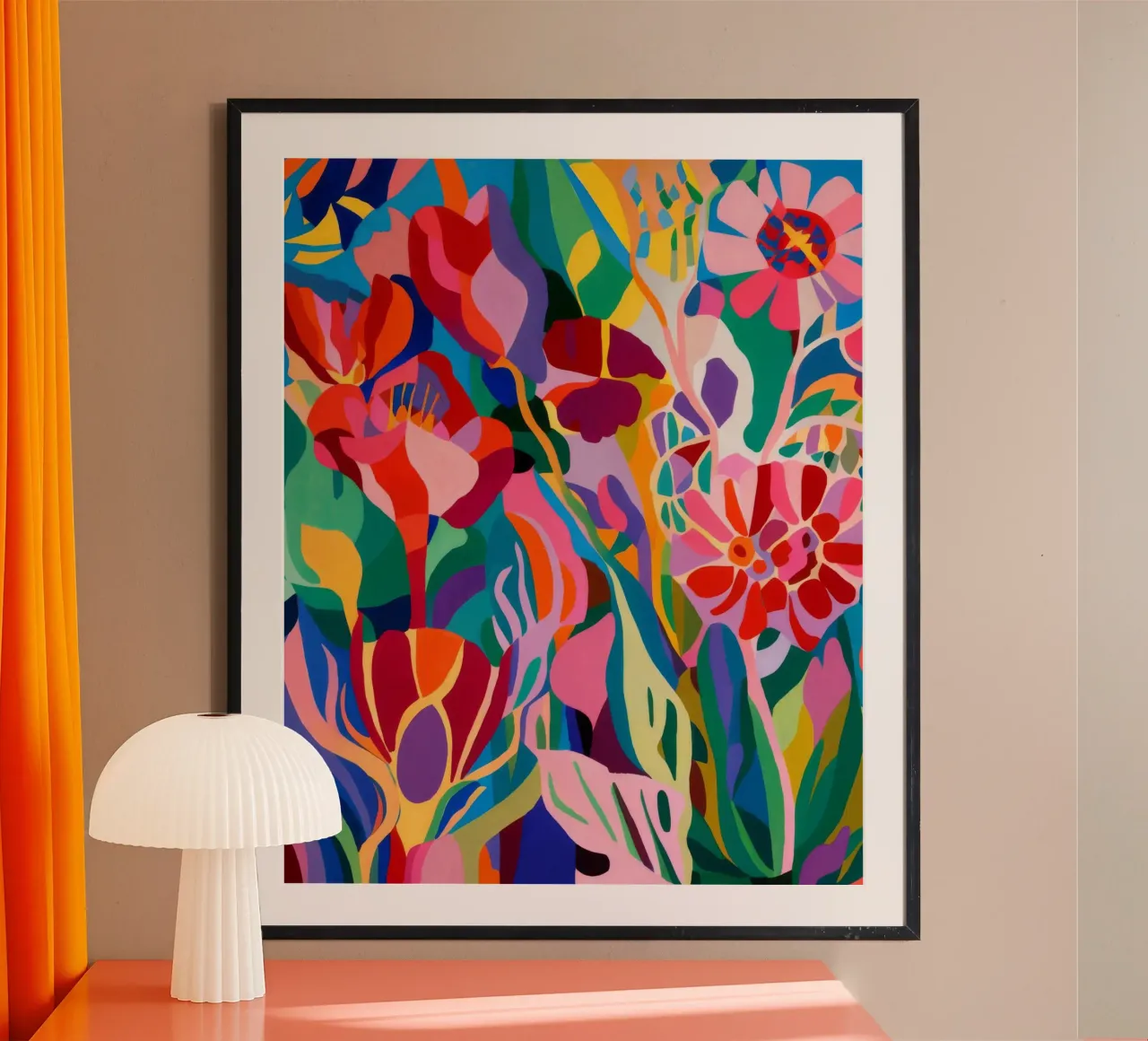 Eruzione di tulipani cremisi poster con telaio in legno da Pan Denim