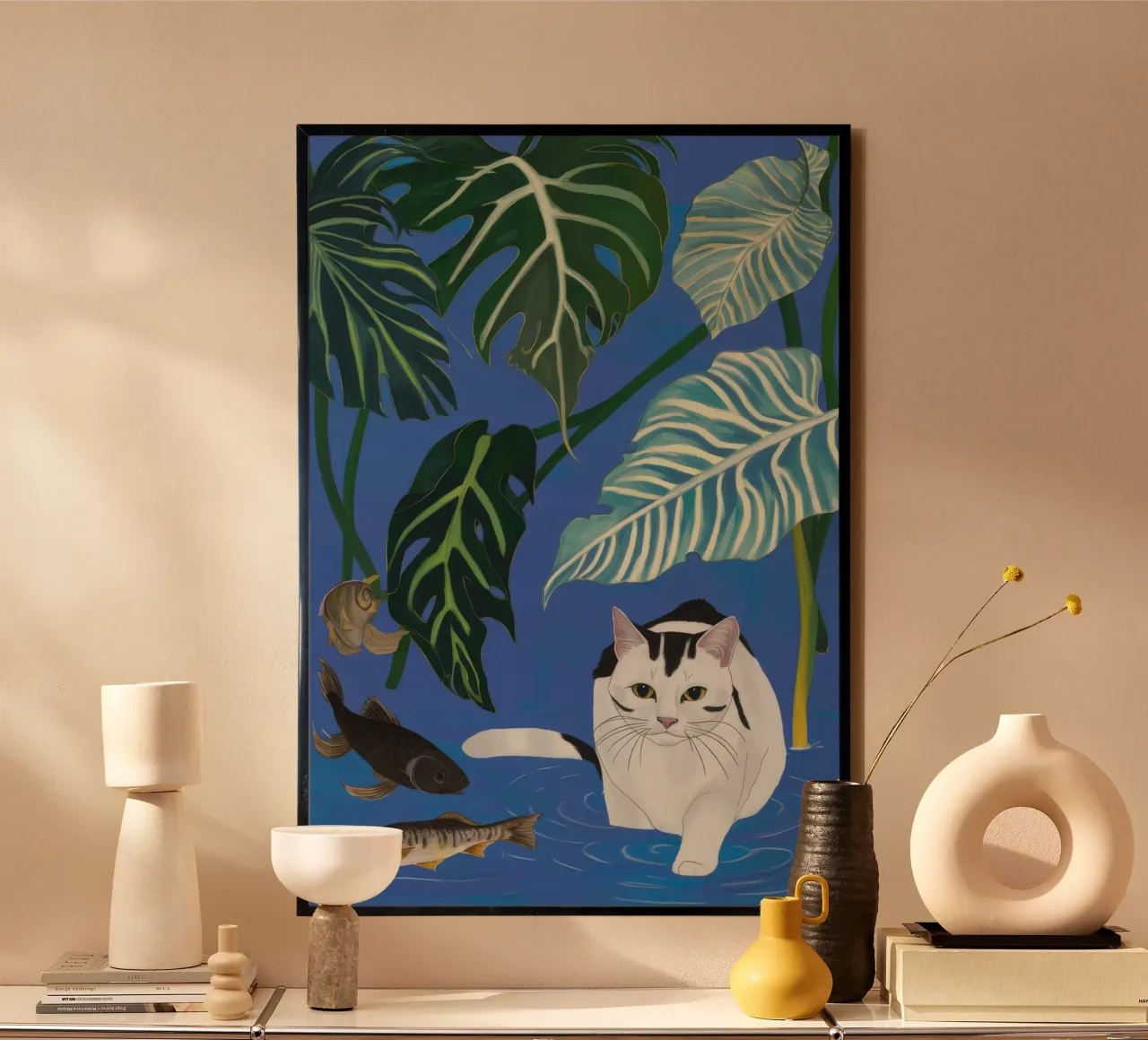 Sogno di pesce felino poster con telaio in legno da Stone Decade