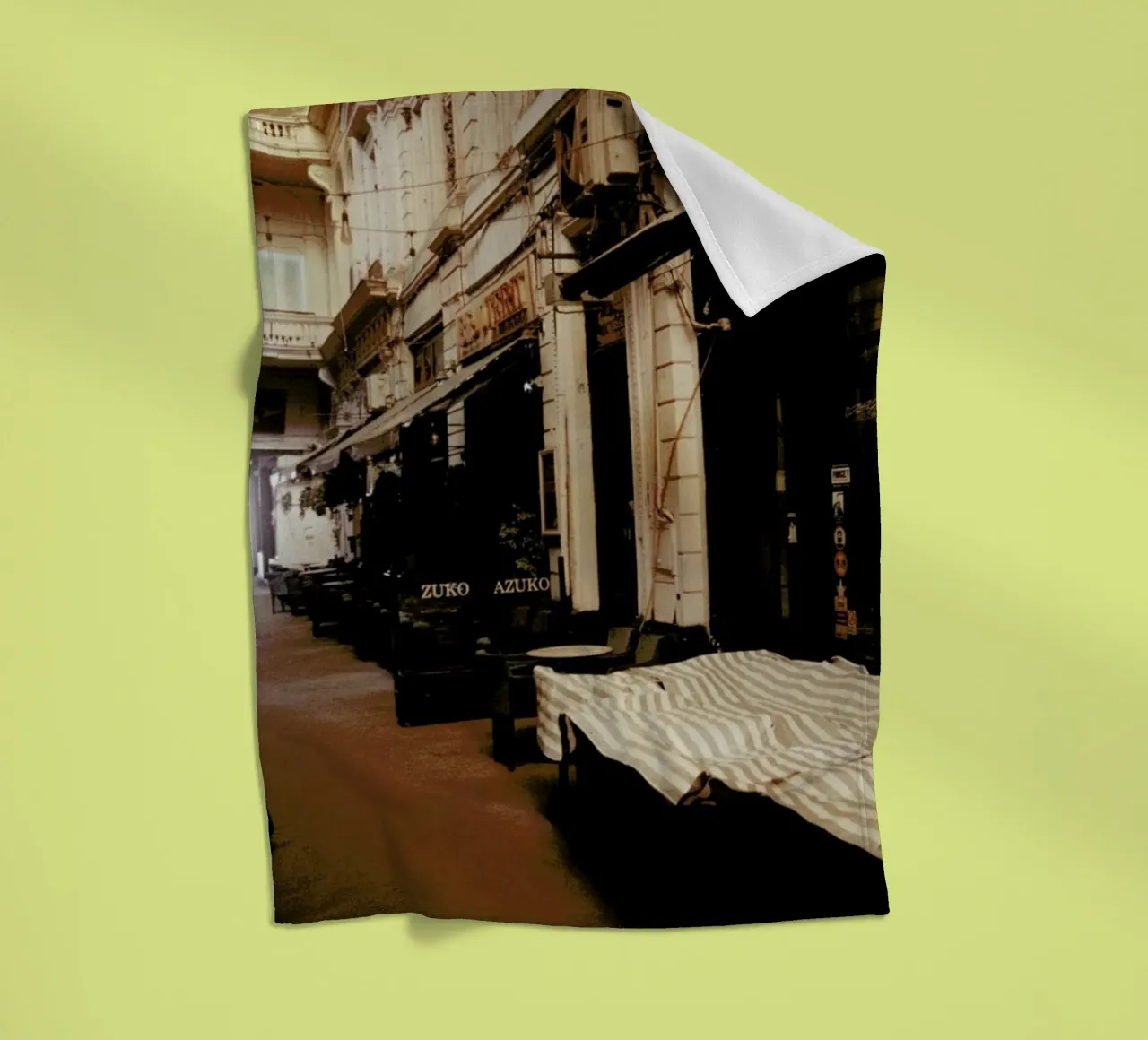 Analog Series Closed Mall coperta in pile da Sebastian Hilgetag