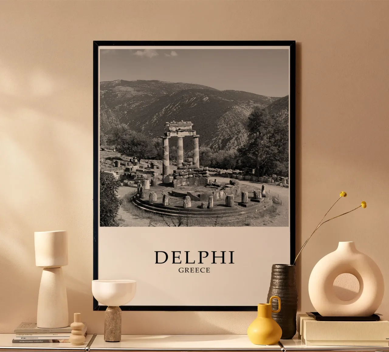 Delfi Grecia Architettura Scena in scala di grigi carta hahnemühle da Charnwood Prints