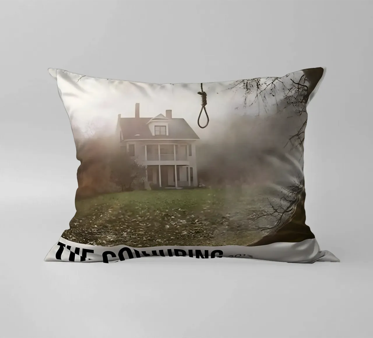 THE CONJURING 2013 cuscino da MVFminimalist