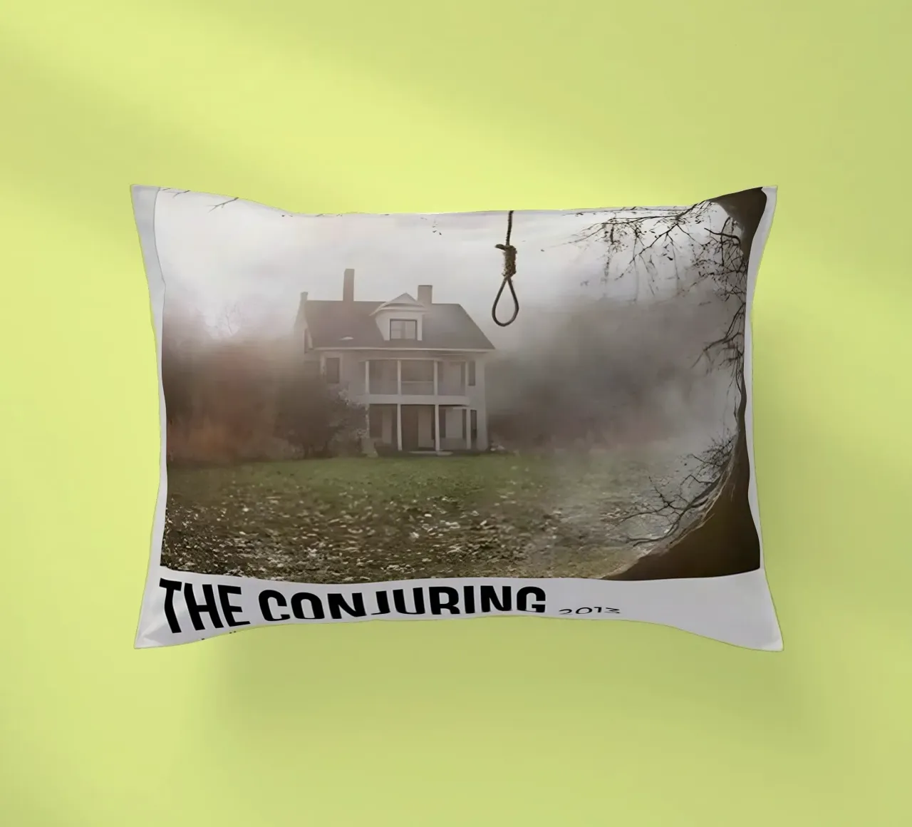 THE CONJURING 2013 cuscino da MVFminimalist