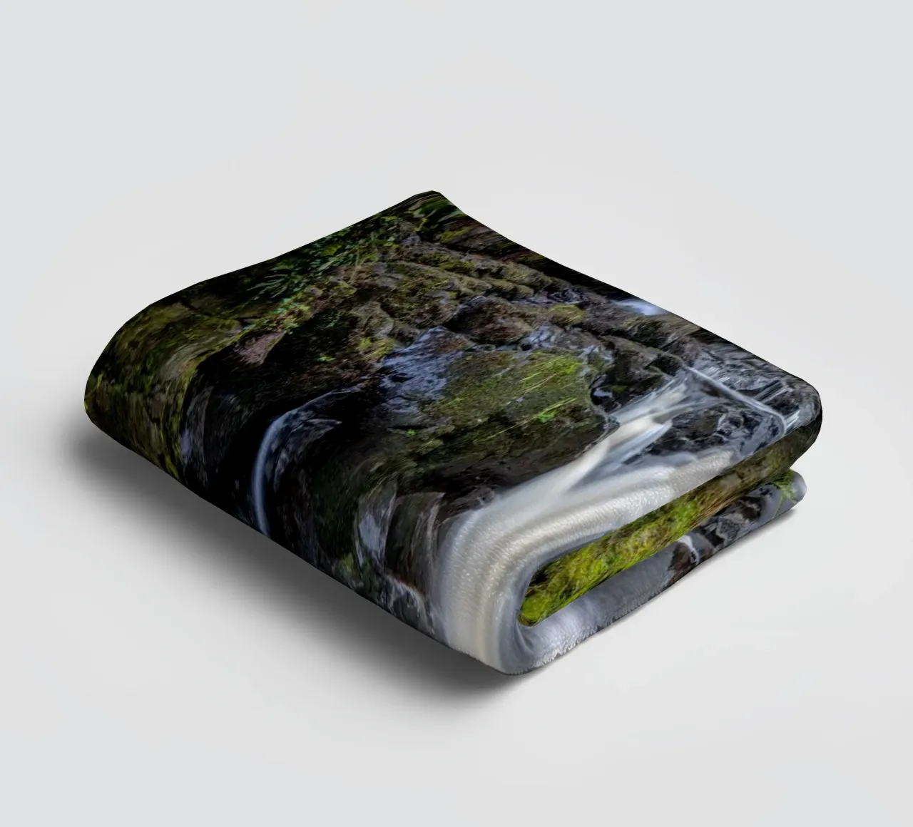 Glenariff Falls 3 asciugamano da bagno da Dave Hare Photography