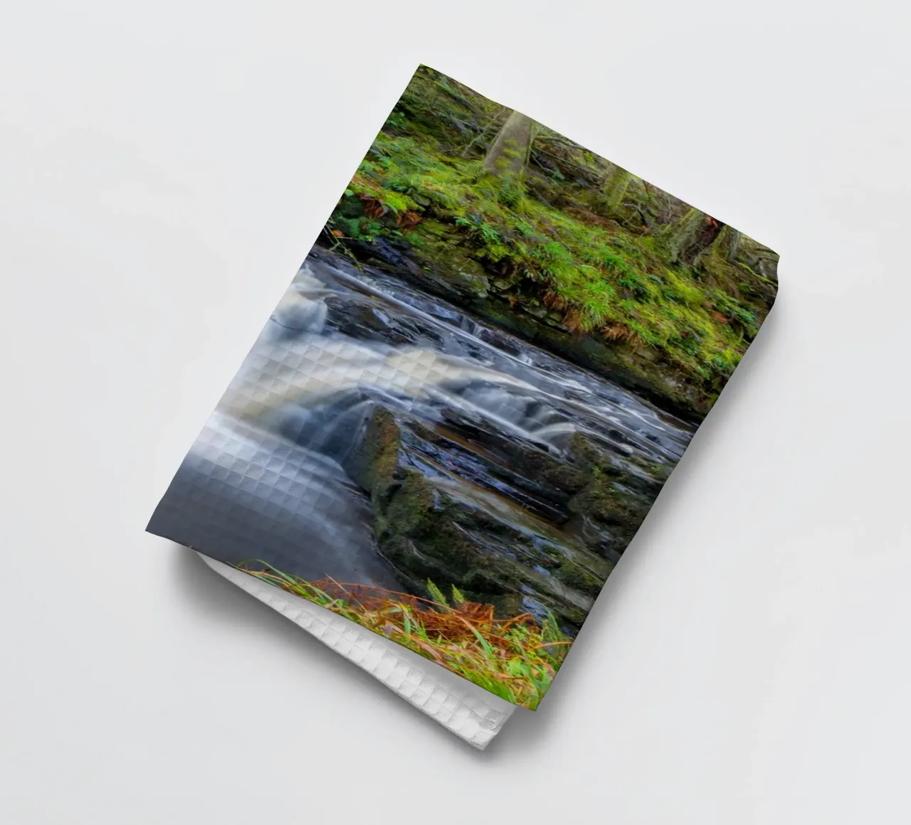 Glenariff Falls 2 canovaccio da cucina da Dave Hare Photography