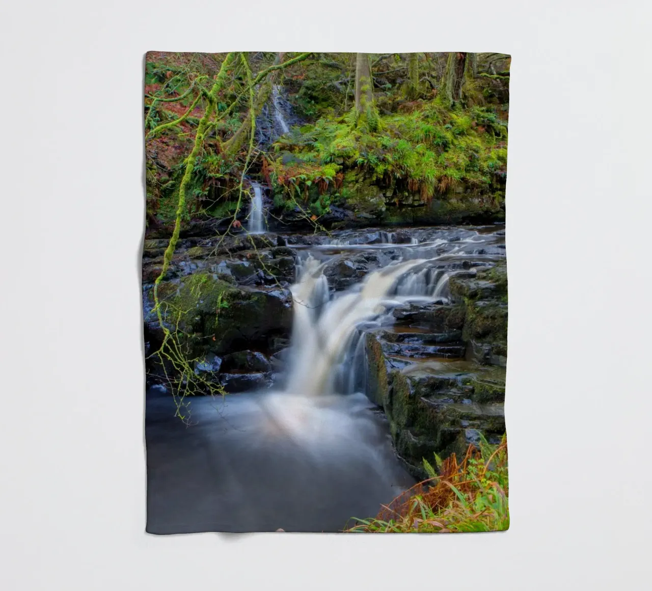 Glenariff Falls 2 coperta in pile da Dave Hare Photography