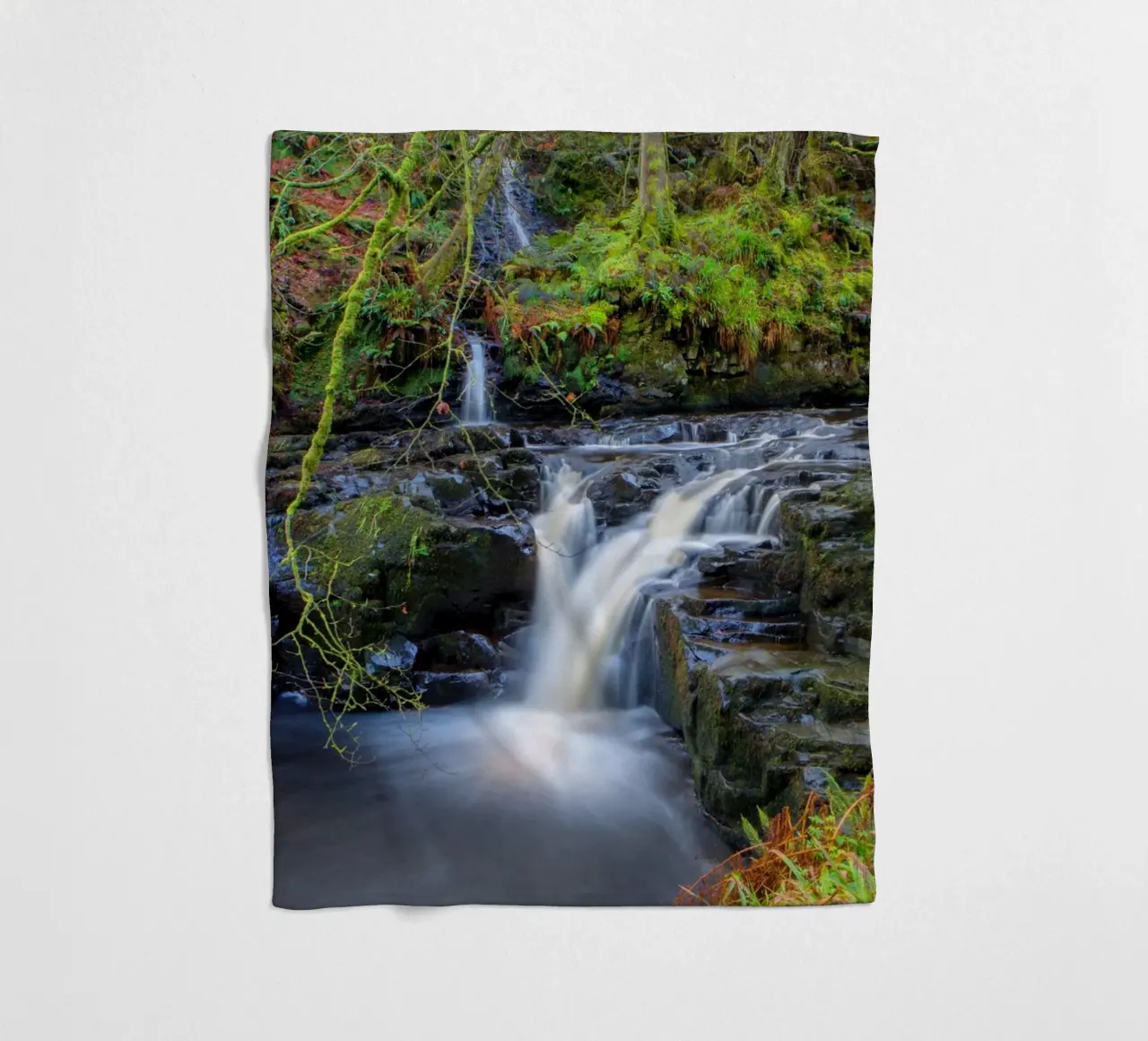 Glenariff Falls 2 coperta in pile da Dave Hare Photography
