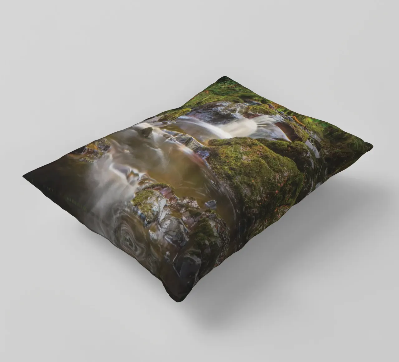 Glenariff Falls cuscino da Dave Hare Photography
